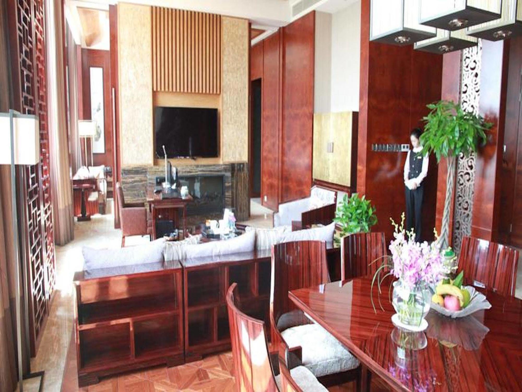 โรงแรมเฉิงตู แอร์พอร์ต ภายนอก รูปภาพ